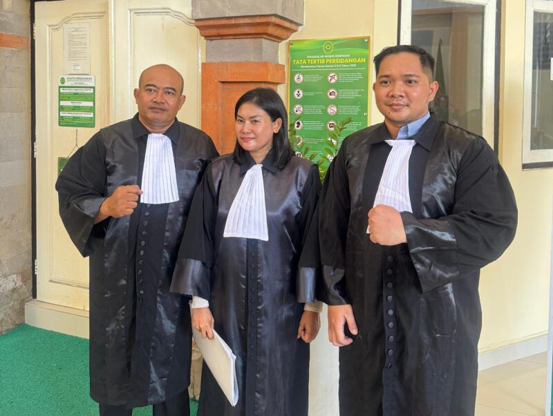 Law Firm James Richard & Partners Dampingi Terdakwa di PN Denpasar, Optimis Raih Keadilan ‎